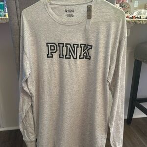 New with tags pink Victoria secret long sleeve shirt